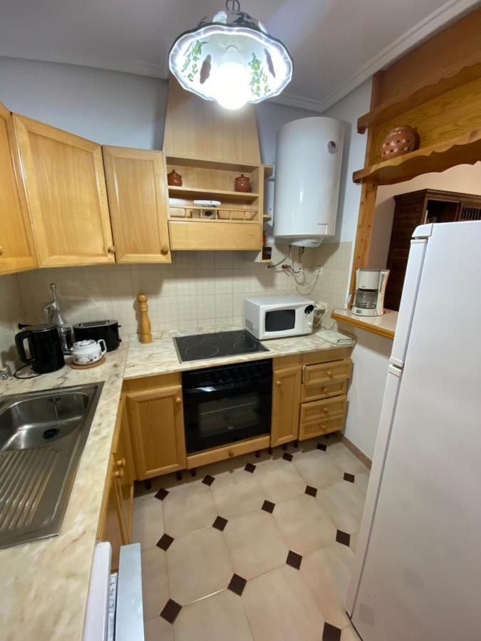 Orihuela Costa 2-Bedroom 1-Bath Renovated Vacation Rental On La Zenia Beach ภายนอก รูปภาพ