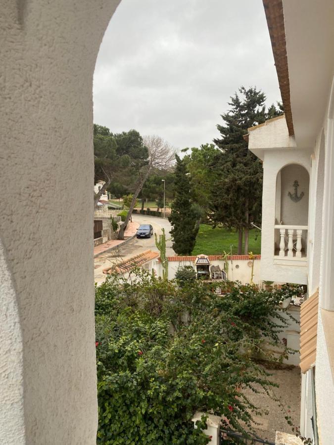 Orihuela Costa 2-Bedroom 1-Bath Renovated Vacation Rental On La Zenia Beach ภายนอก รูปภาพ