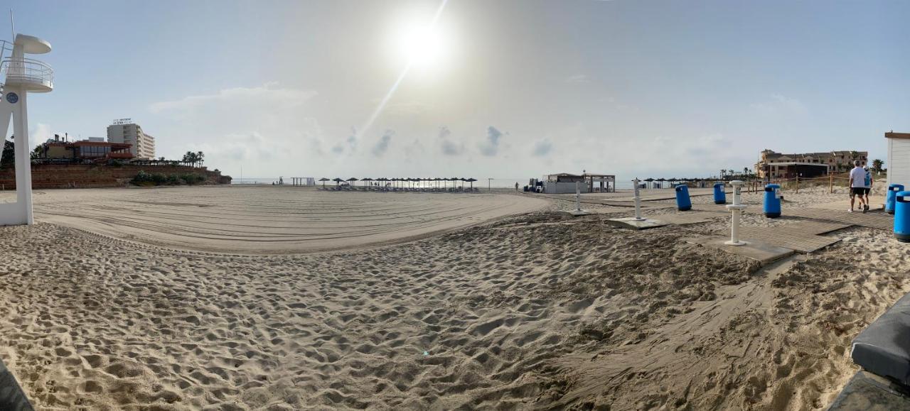 Orihuela Costa 2-Bedroom 1-Bath Renovated Vacation Rental On La Zenia Beach ภายนอก รูปภาพ